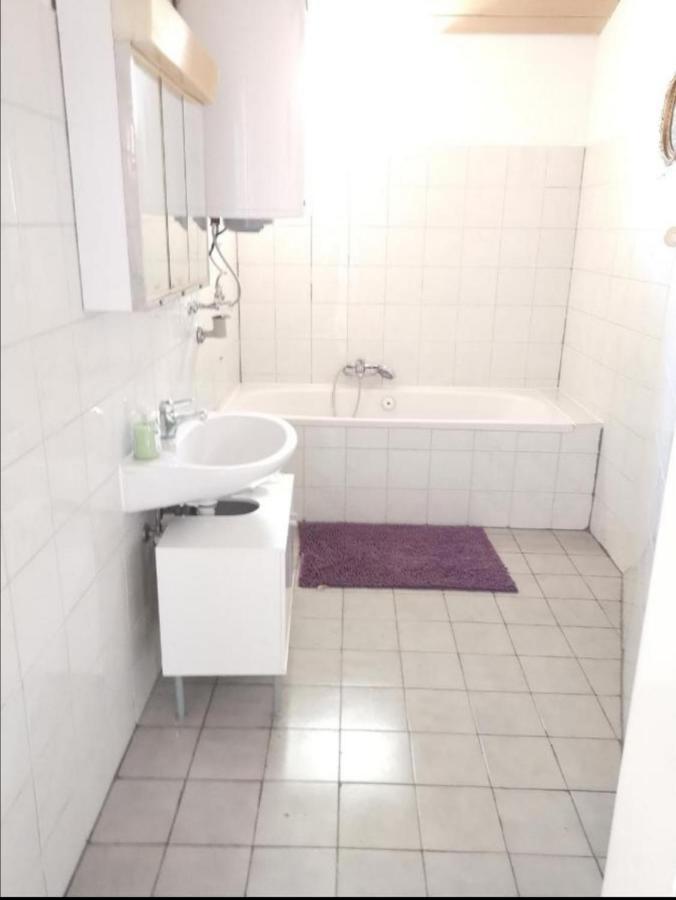 Apartgraz Exteriör bild